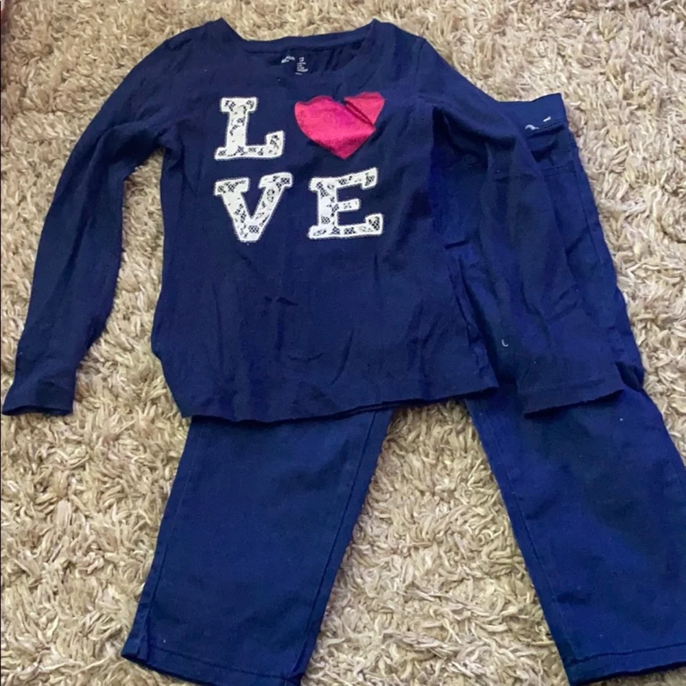 Top from gap size 6-7 capris from Gymboree size 6